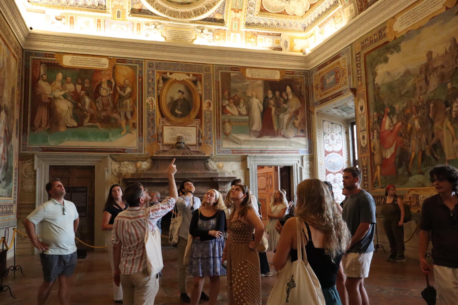 Taddeo Zuccari’s room of the Farnese deeds at Caprarola.  We breezed past a lot of the history in the villa because there’s just so much, and it’s not all of existential importance.  But the painting is fantastic and the Farnese are fascinating.  #romeinstituteofliberalarts #sjc #uta